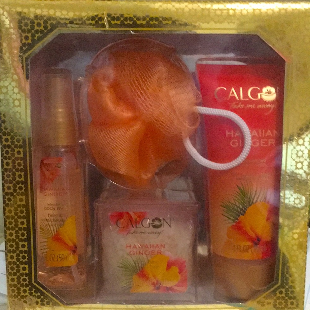 Calgon Take Me Away Hawaiian Ginger Scent Body Wash Bath Salts Body Mist